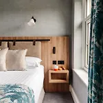 Craig Manor Hotel