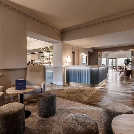 Hotel Craig Manor 4*