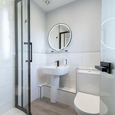 Hotel Craig Manor 4*