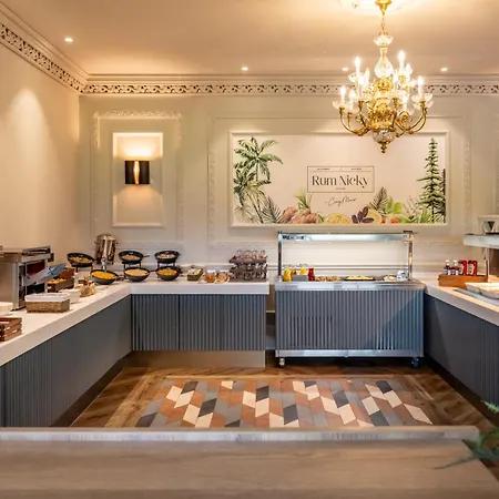 Craig Manor Hotel 4*