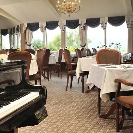 Hotel Craig Manor 4*