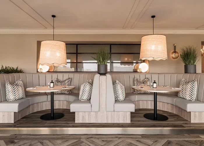 Craig Manor فندق 4*