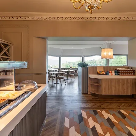 Craig Manor فندق